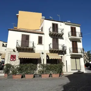 Guest house La Tana Del Lupo